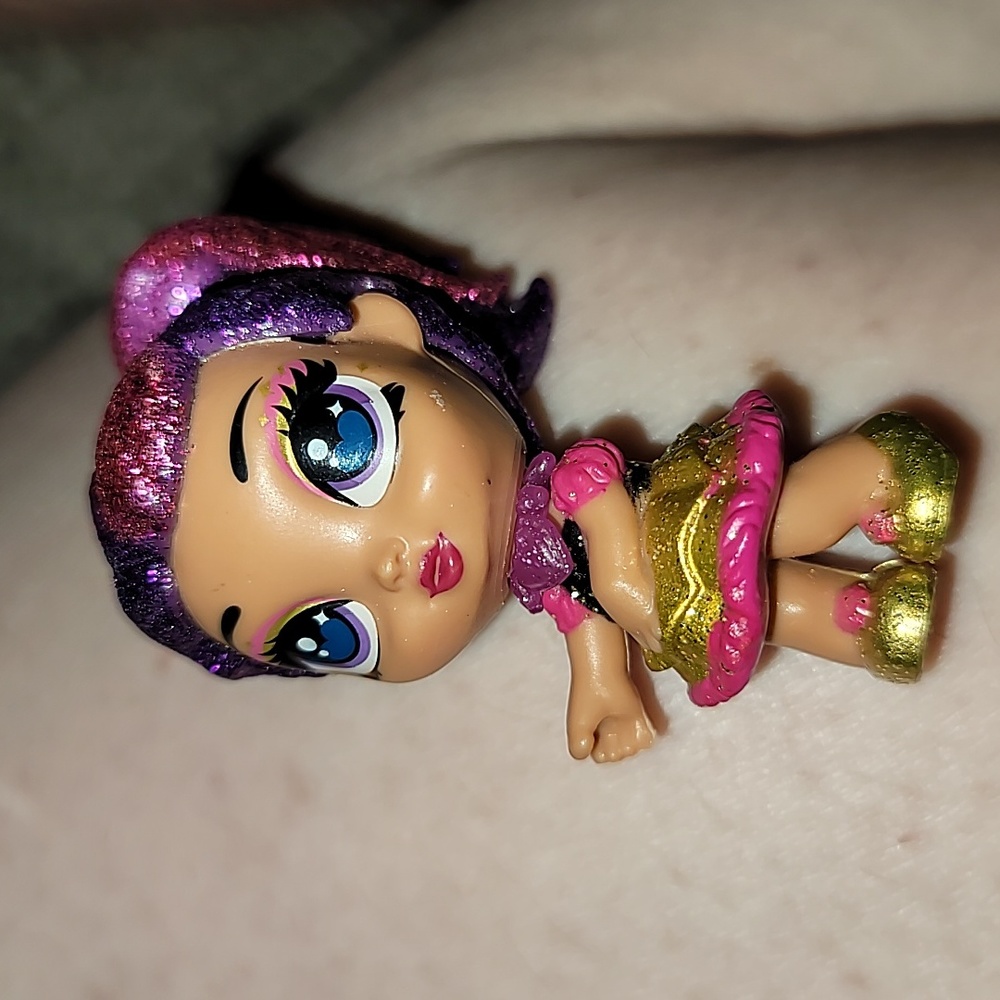 Hatchimals Pixie Crown Jewel Sapphire Silvia Mini Doll